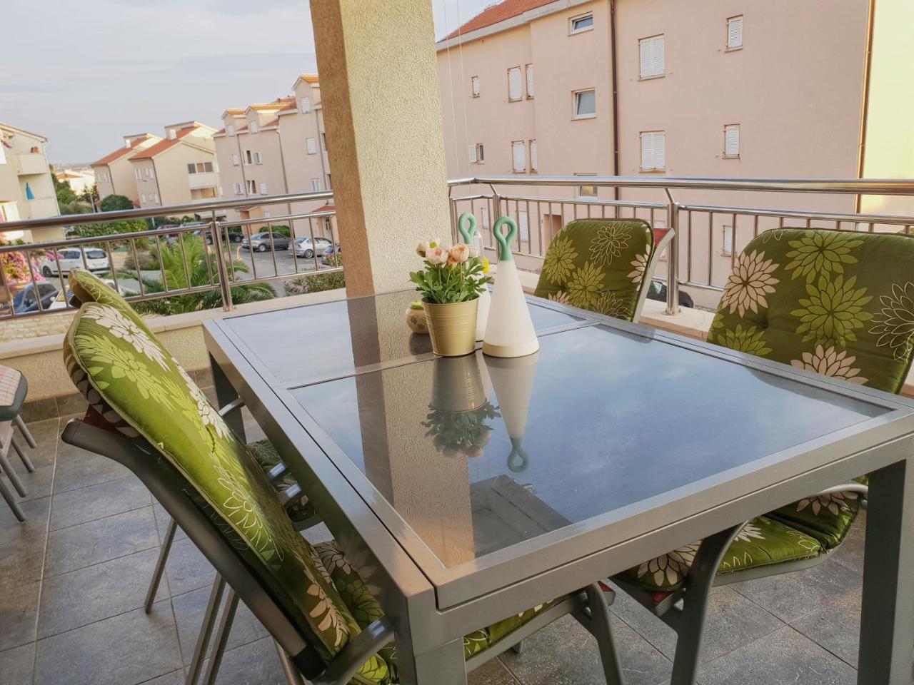 Apartment Zana Novalja Zewnętrze zdjęcie